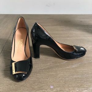 Vintage Women's Ferragamo High Heel buckle shoe size 6.5 - Never Worn